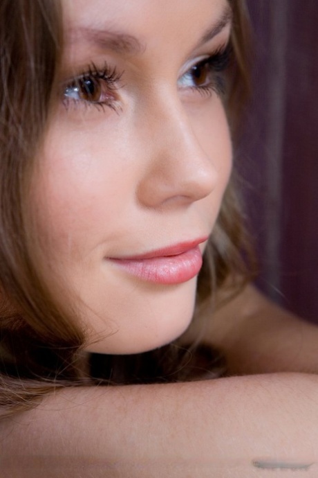 pretty face pornographic photos