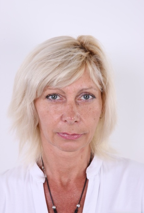 ukrajinski tinejdžer seksi gole slike