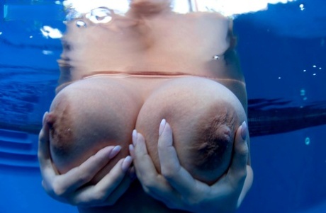 สาวผมแดงมือสมัครเล่น สวย xxx รูปภาพ