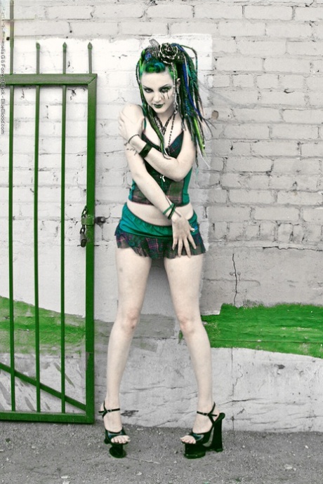Scar 13 pornstar adult photos