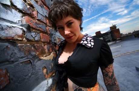 Michelle Aston beautiful model pictures