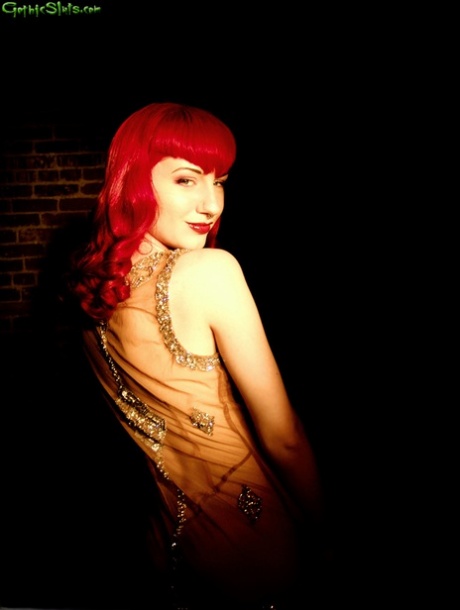 Angela Ryan model pretty pic