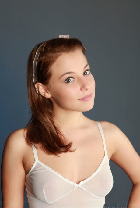 Nikia Ahe model exclusive img