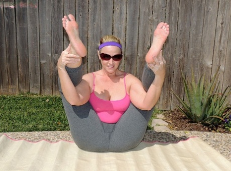 knubbiga yogabyxor perfekt pornografi arkiv