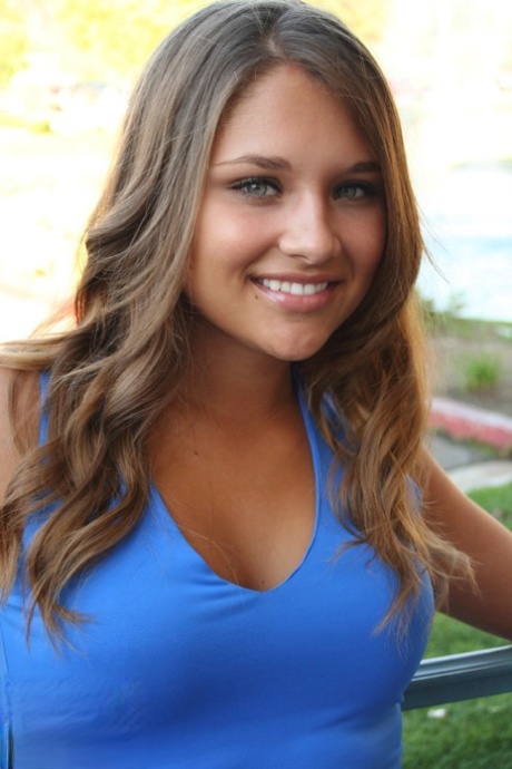 Lili Jensen model porn pics