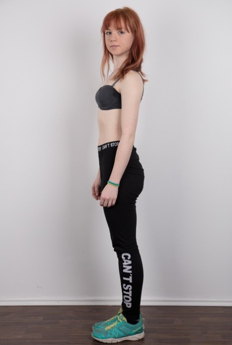 tiener casting top exclusief afbeeldingen