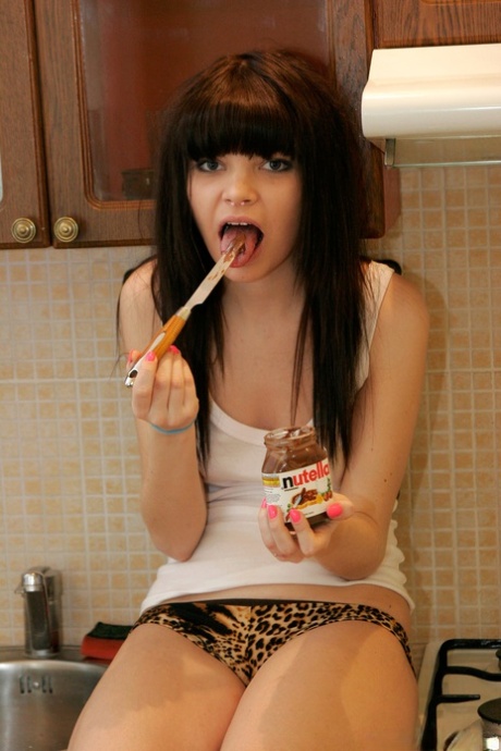 Kaira 18 exclusive model image