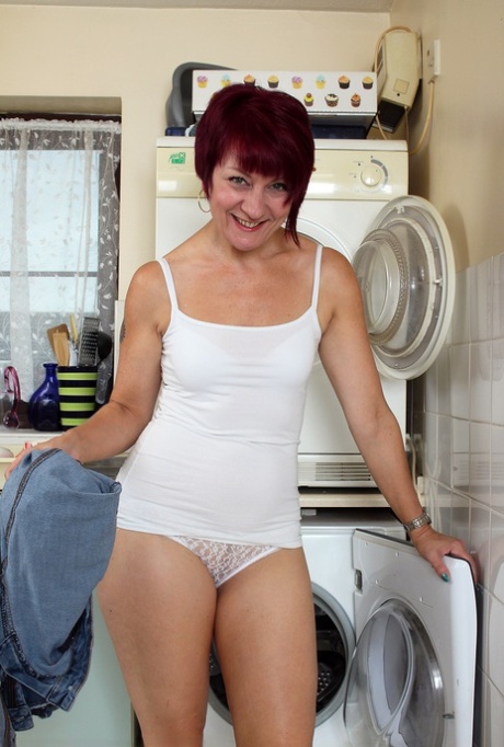 milf britannica hd esclusivo foto