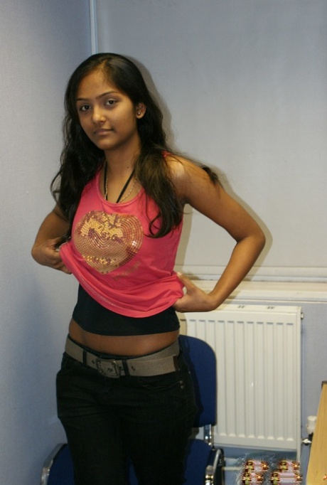 indian teen pretty image