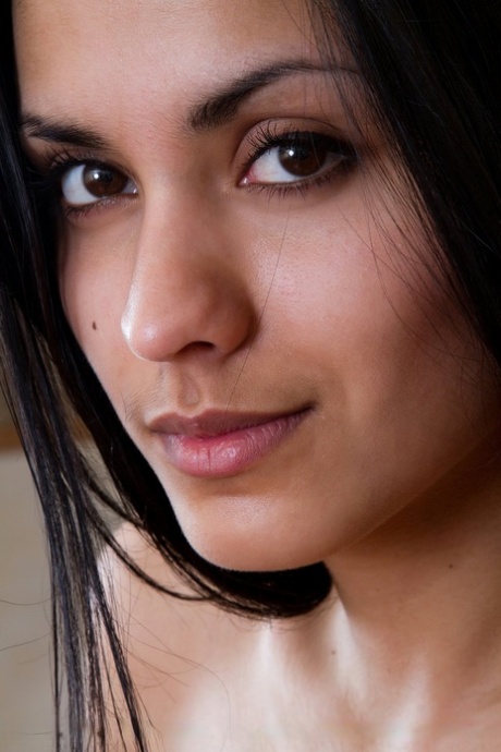 latina babe free photos