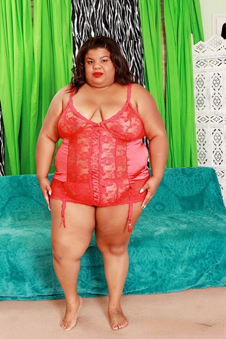 gỗ mun ssbbw xxx nóng bỏng img