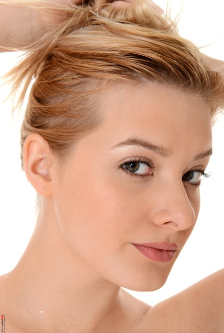 Anna Tatu best model gallery