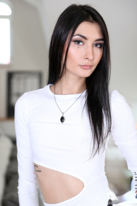 Bambi Joli pretty star archive