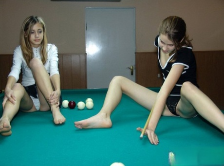 teen lesbian hot galleries