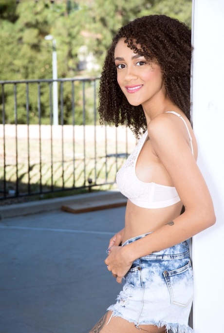 skinny ebony teen free xxx img