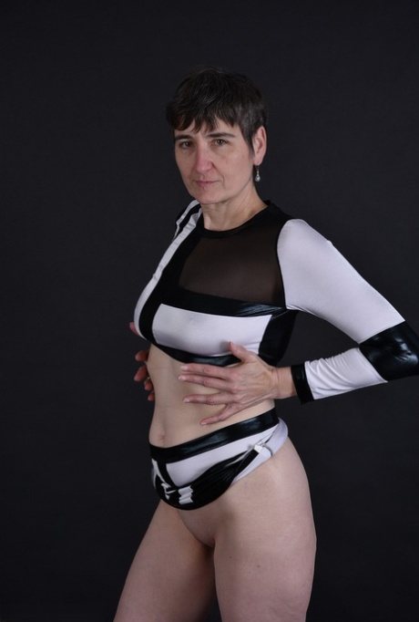 milf tette finte nudi liberi immagini