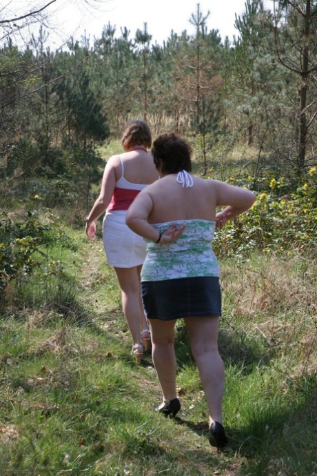 krupne ljepotice na otvorenom vruće xxx fotografije