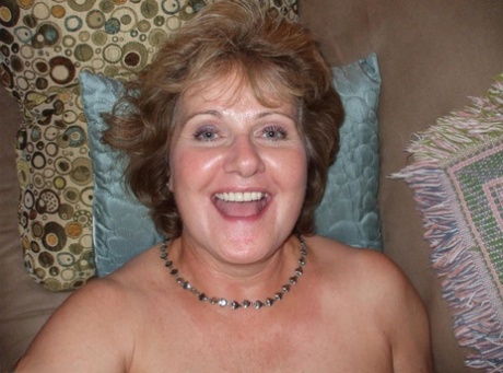 mature face pornos photo