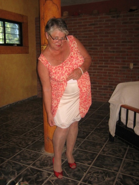 ragazza su ragazza xxx nudo Immagine