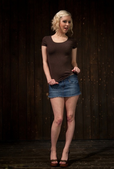 Cherry Torn perfect model img