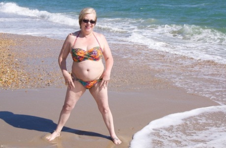 playa de la abuela desnudo erótico galería