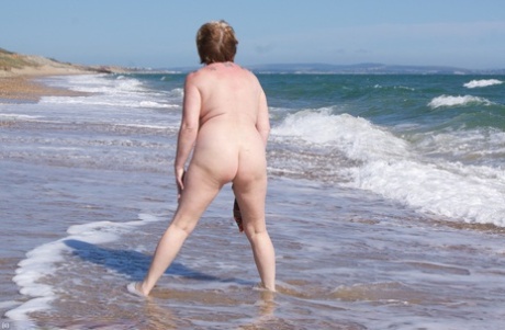 granny beach pretty archive