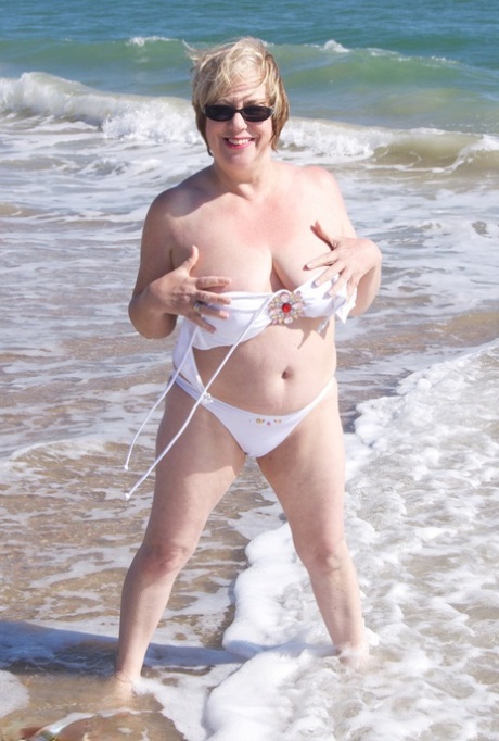 milf brusebad varm porno billede