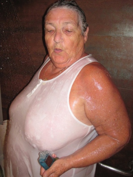 ssbbw baka gola galerije