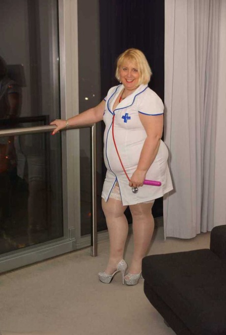 blonde natuurlijke tieten naakten leuk afbeelding