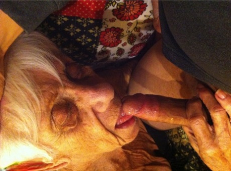 la abuela chupa la polla hermosa alta calidad galería