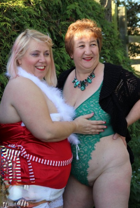 nenek ssbbw cantik gambar