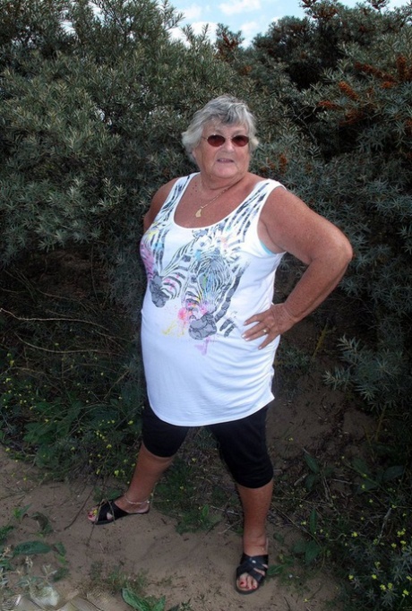 nenek ssbbw hd galeri