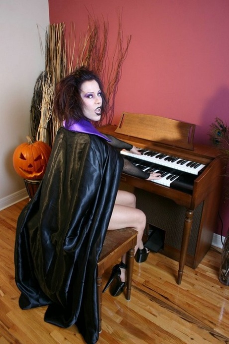 cosplay milf umetniška gola slike