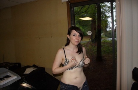 Dakota Charms star beautiful img