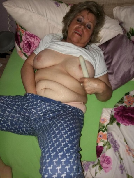 bedstemor luder høj kvalitet perfekt billede