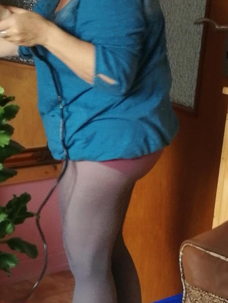 mormor strumpbyxor vuxen hd foton