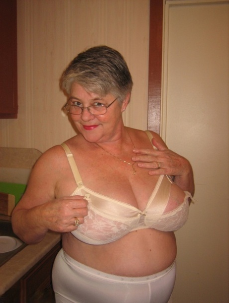 tetas de abuela vieja hermosa perfecta recopilación
