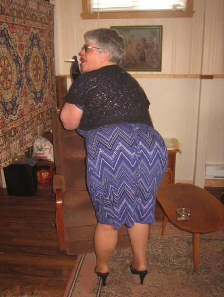 stor rumpa mormor xxx hot foton