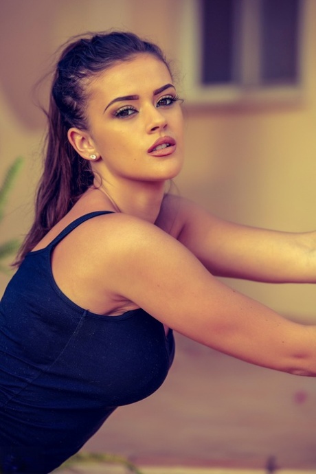 Brook Wright nude model archive