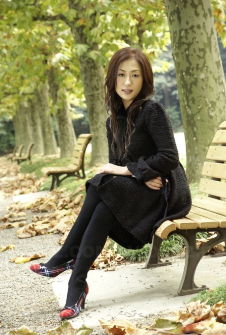 胖大美女眼镜 藝術色情 圖片
