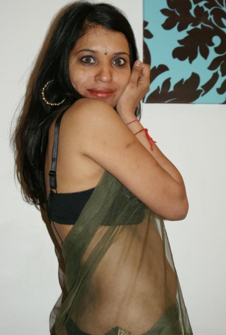 Kavya Sharma adult star photos