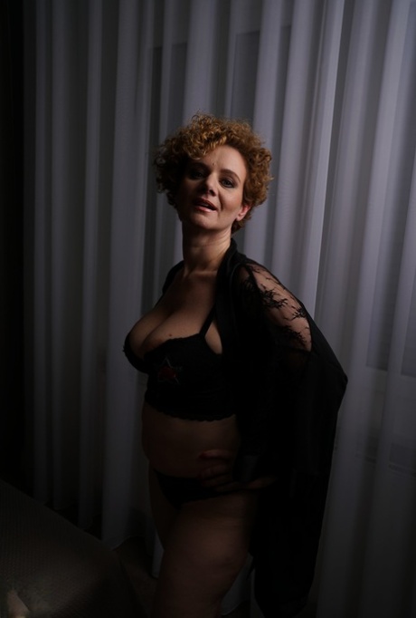 spodnje perilo s kratkimi lasmi vroč porno galerija