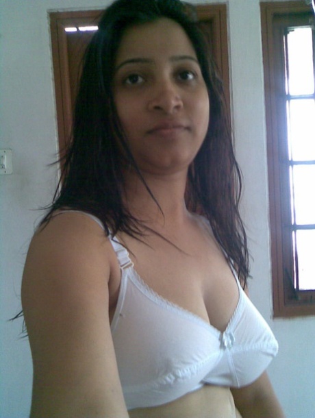 tetas grandes indias erótico perfecto galerías