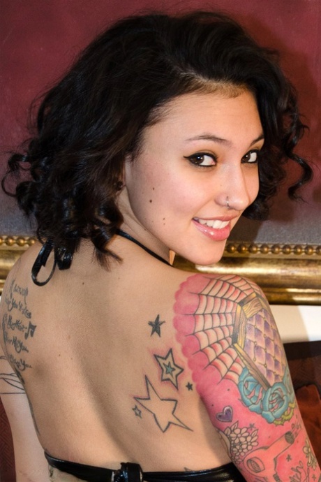 tattooed teen erotic img