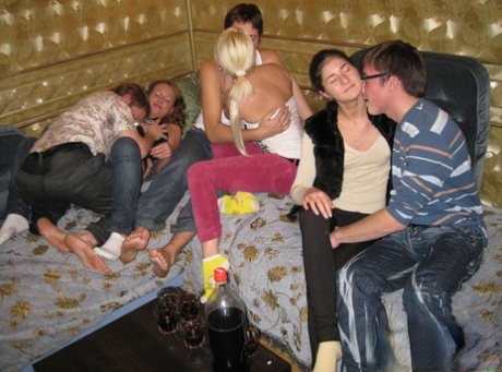 teen orgy hot nude pics
