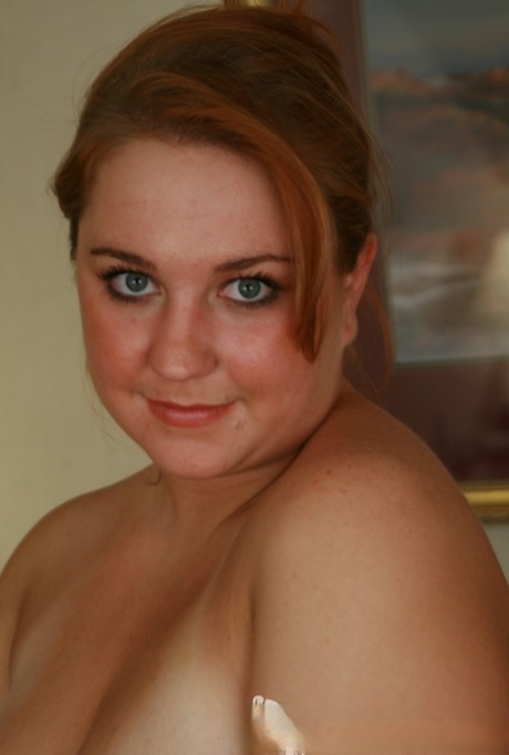curvy granny free nude galleries