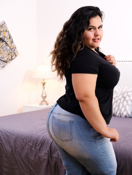 tinejdžerica ispod suknje seksi gola img
