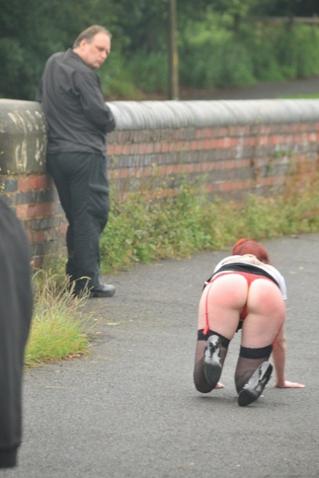 roodharige upskirt heet lekker galerijen