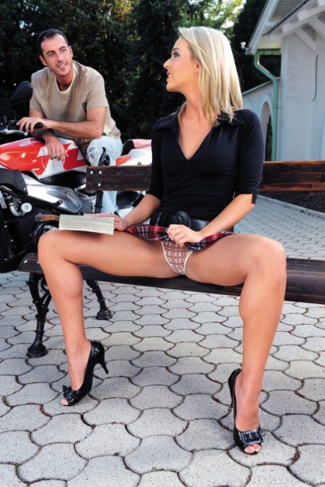 blonde upskirt beautiful nude img