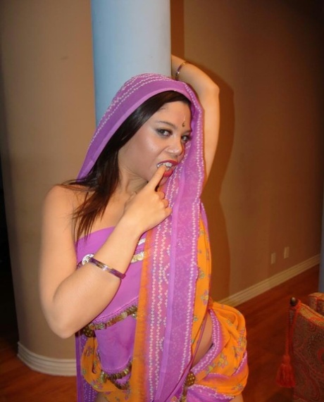 Luccia Reyes porn actress pictures